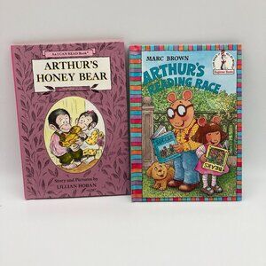 2 Vintage Books Arthur's Honey Bear and Arthur's Reading Race Rare Like New